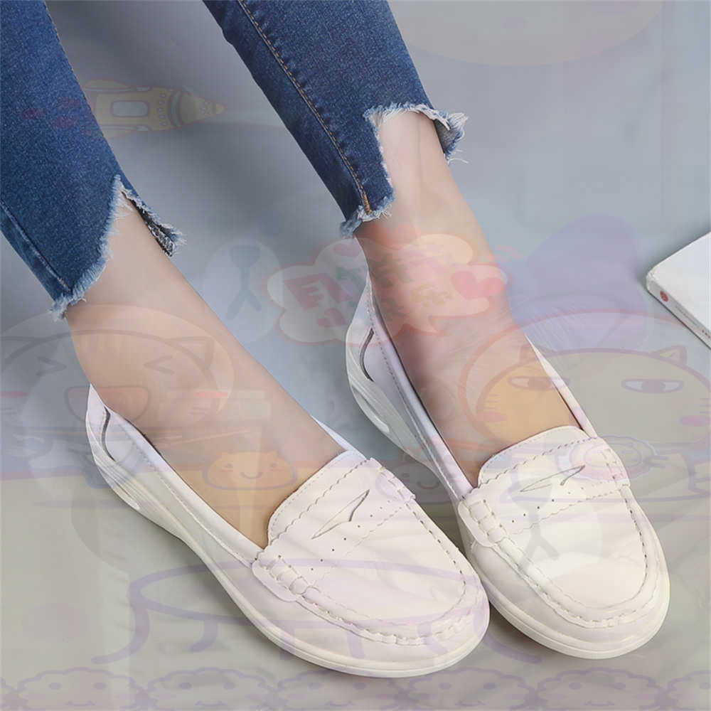 Wedding Supply Resale - Miękkie wsuwane buty damskie w dużych